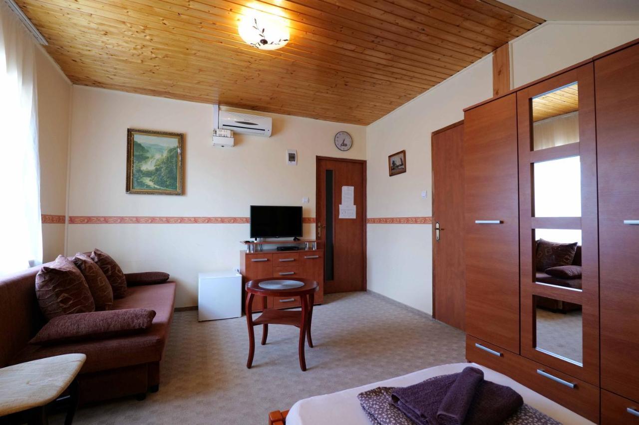 Nyilas Fogado Hotell Nyíregyháza Eksteriør bilde