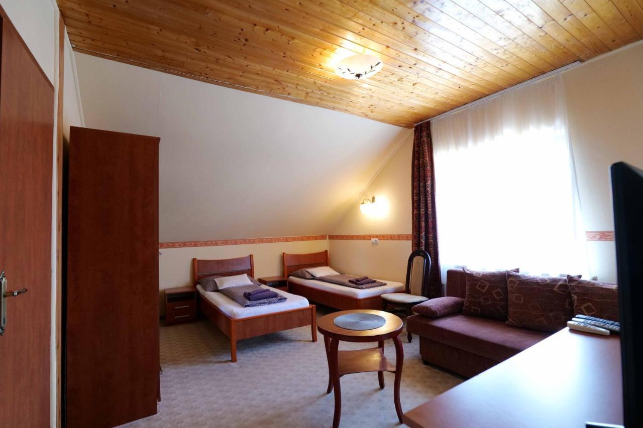 Nyilas Fogado Hotell Nyíregyháza Eksteriør bilde